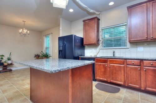 2241 Capella Cir, Atlanta GA  30331-3864 exterior