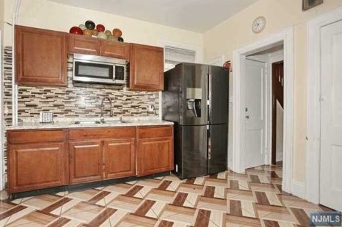 1108 Lorraine Ave, Teaneck NJ 07666-5745 exterior