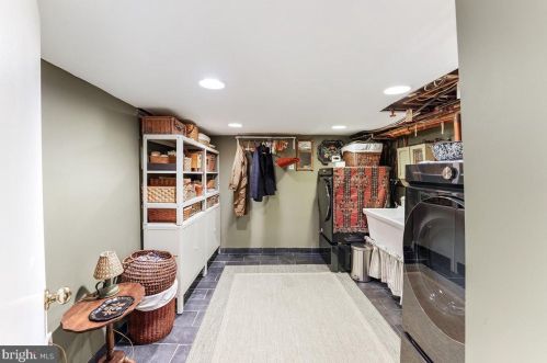 2045 Brandywine St, Philadelphia PA  19130-3204 exterior