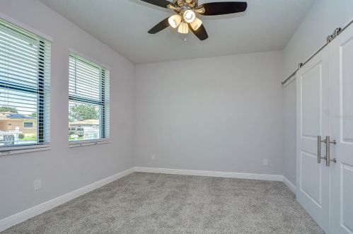 2710 Braddock St, Tampa FL  33607-6828 exterior