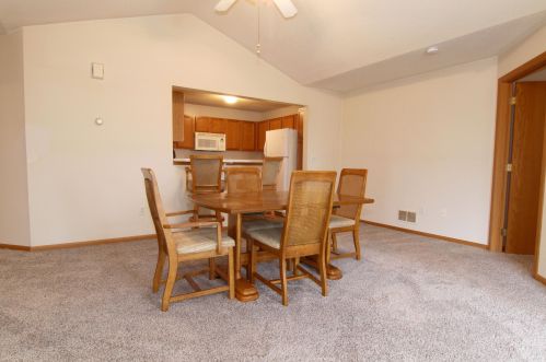 228 Emerson Ave, Saint Paul MN 55118-2131 exterior