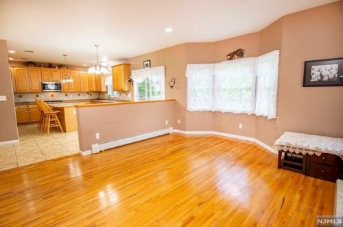 218 Manhattan Ter, Dumont NJ  07628-2234 exterior