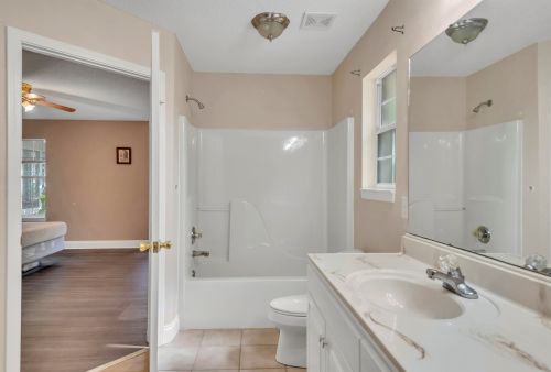 6226 Greenwood Dr, Milton FL  32570-5425 exterior