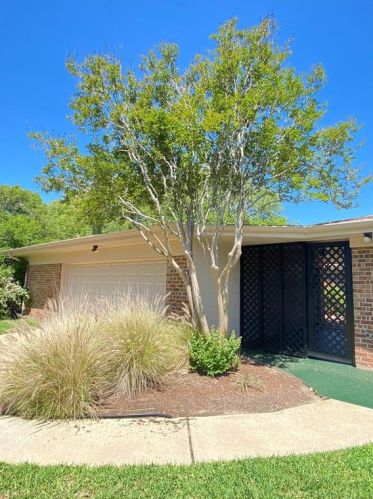 2623 51st St, Galveston TX 77551-5614 exterior