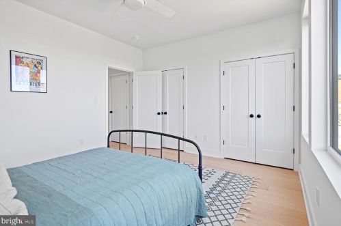 1613 2nd St, Philadelphia PA 19122 exterior