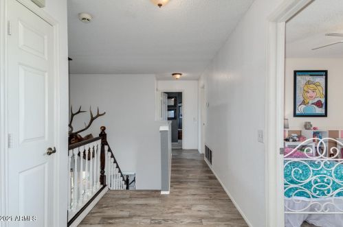 13229 40 St, Phoenix AZ 85018-1601 exterior