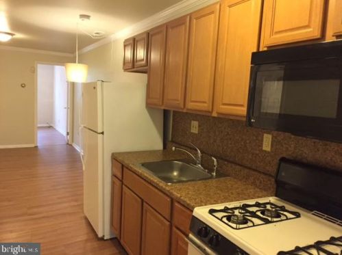 788 2nd St, Philadelphia PA 19122-2602 exterior