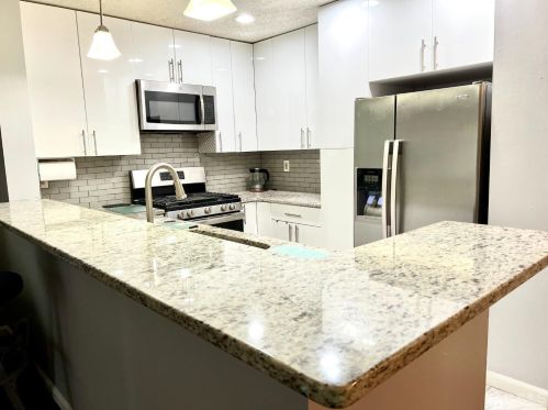 424 Edpas Rd, New Brunswick NJ 08901-3807 exterior