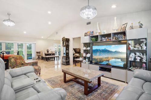 19999 Back Nine Dr, Boca Raton FL  33498-4706 exterior