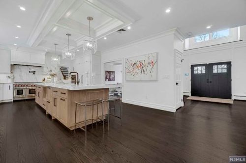 206 County Rd, Demarest NJ  07627-2202 exterior