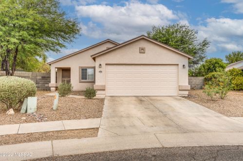 6476 David Dr, Tucson AZ 85730-1813 exterior