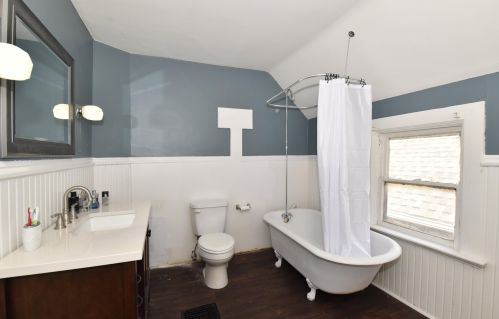 2153 Allis St, Milwaukee WI  53207-1343 exterior