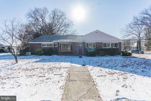 448 Collings Ave, Camden NJ  08107-1737 exterior