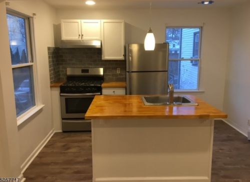 53 Mission St, Montclair NJ  07042-4517 exterior