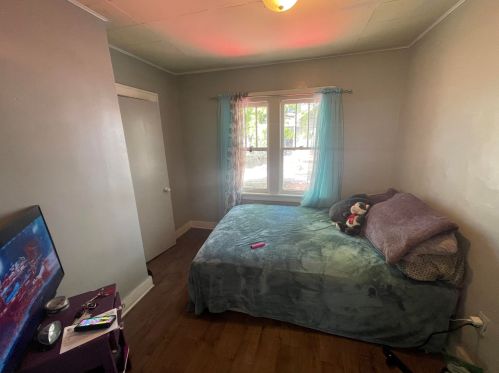 851 Gibson Pl, Grand Rapids MI 49507-1423 exterior