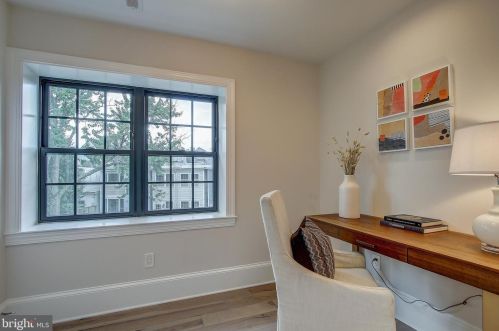 2440 Huidekoper Pl, Washington DC  20007-1826 exterior