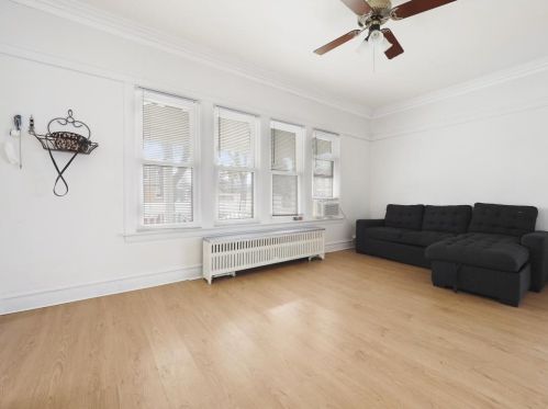 3054 Sayre Ave, Chicago IL 60634-2376 exterior