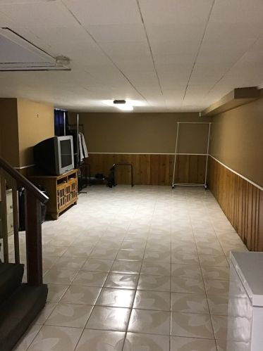 1444 12 Ave, Broadview IL 60153-1406 exterior