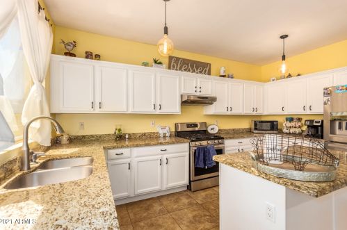 2181 Westchester Dr, Chandler AZ 85249-4687 exterior