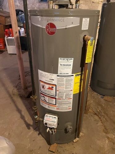 7 Frank St, Worcester MA 01604-1015 exterior