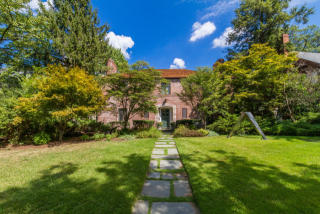 4915 Linnean Ave, Washington, DC 20008-2040