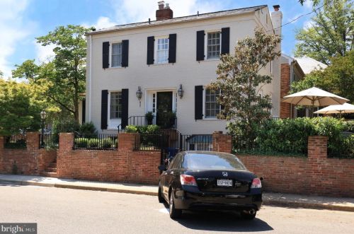 827 Royal St, Alexandria VA  22314-4340 exterior