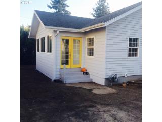 537 99 Ave, Portland OR  97220-4497 exterior