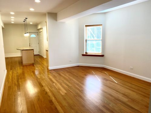 3827 Lawndale Ave, Chicago IL 60618-3107 exterior