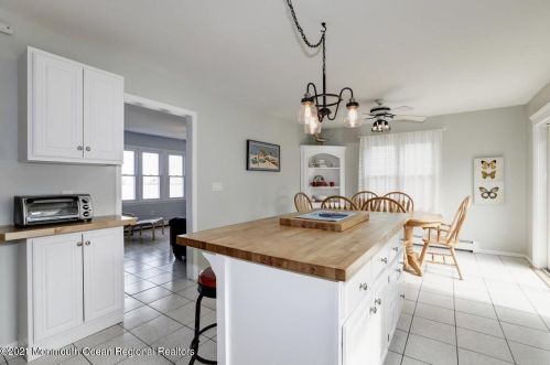 320 Elizabeth Ave, Point Pleasant Beach NJ 08742-4133 exterior