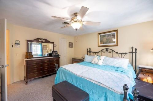 150 Scenery Ln, Providence RI 02919-7506 exterior