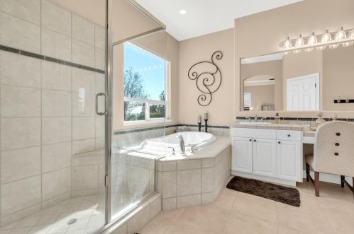 1403 Souza Dr, Folsom CA 95762-7559 exterior