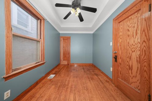 5257 Bishop St, Chicago IL 60827-5705 exterior