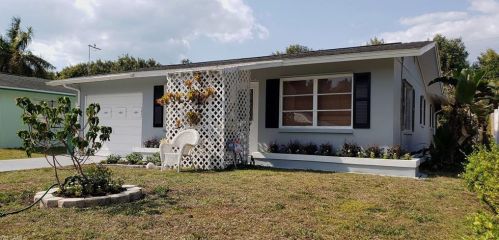 2695 Linwood Ave, Naples, FL 34112-4787