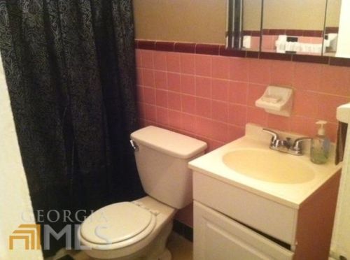 1441 Lockwood Dr, Atlanta GA 30311-3533 exterior