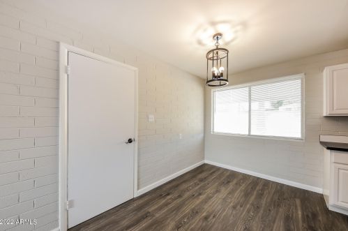 1328 Christy Dr, Phoenix AZ  85020-1106 exterior