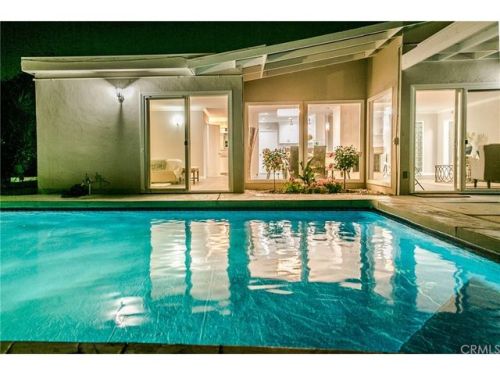 1475 Rolling Hl Dr, Fullerton CA  92835-2250 exterior