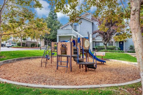 2878 Buena Crest Ct, San Jose CA 95121-2959 exterior