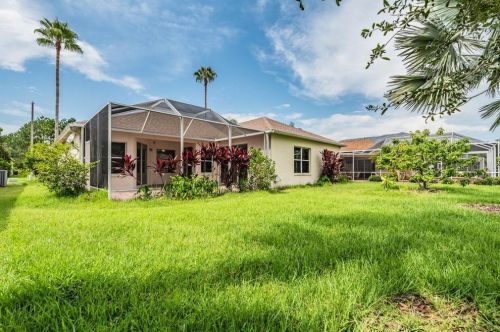 18113 Kara Ct, Tampa FL  33647-3306 exterior