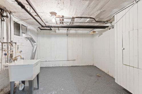 2440 46, Milwaukee WI 53210-2920 exterior