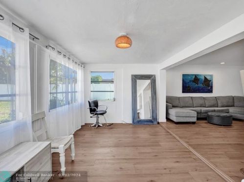 1119 14th St, Boca Raton FL  33486-5431 exterior