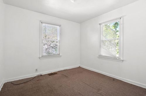 8115 Myrick St, Saint Louis MO 63134-2215 exterior