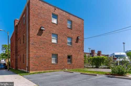 1621 Capitol St, Washington DC 20003-1621 exterior