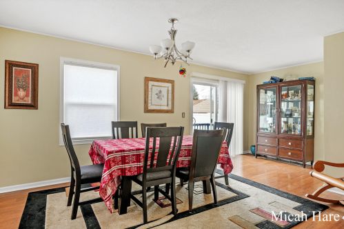 739 Marcia St, Wyoming MI 49509 exterior