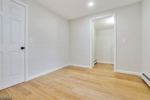 129 Brookside Ave, Irvington NJ  07111-3355 exterior