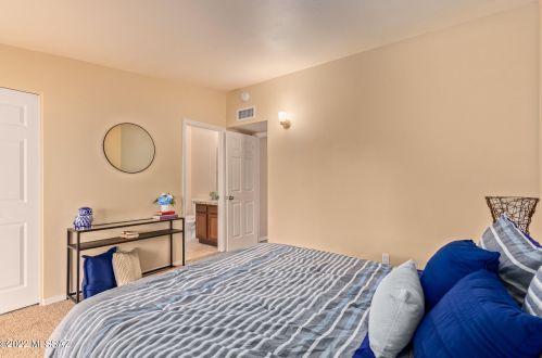 6924 Northpoint Dr, Tucson AZ 85741-2463 exterior