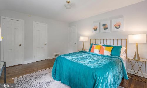 1524 Red Oak Dr, Silver Spring MD 20910-1549 exterior