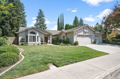 1650 Simon Dr, Turlock, CA 95382-2880