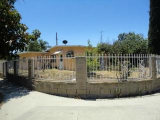 13832 Eustace St, Los Angeles CA  91331-2716 exterior