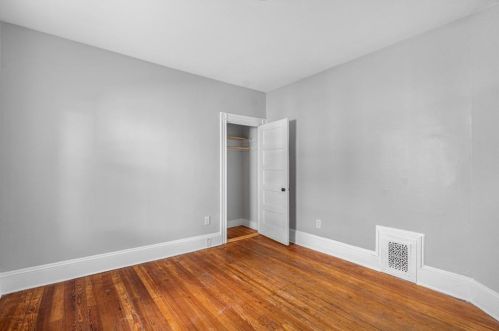 233 Indiana Ave, Providence RI 02905-4403 exterior