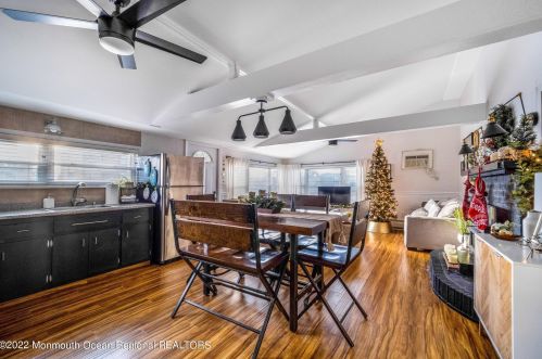 1412 Tamiami Rd, Lacey NJ 08731-5038 exterior